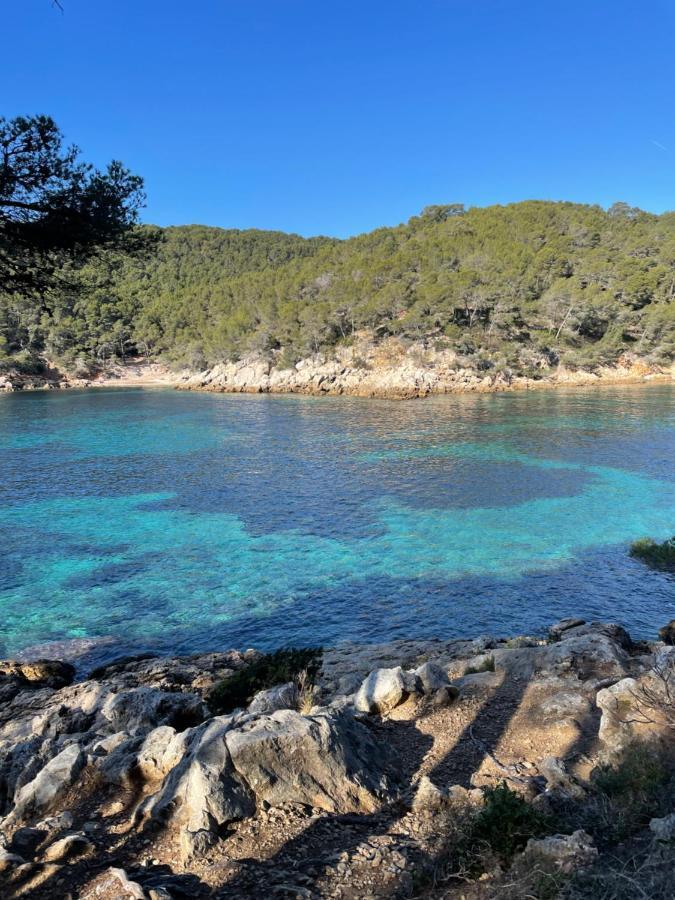 Rez-De-Villa Proche De La Mer - Villa Temana Saint-Cyr-sur-Mer Bagian luar foto