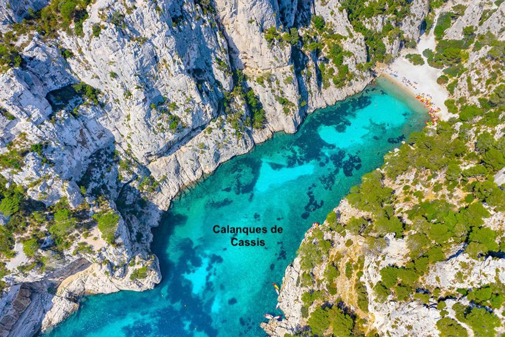 Rez-De-Villa Proche De La Mer - Villa Temana Saint-Cyr-sur-Mer Bagian luar foto